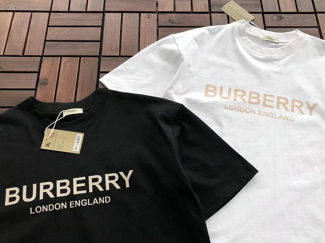 Burberry T-SHIRT